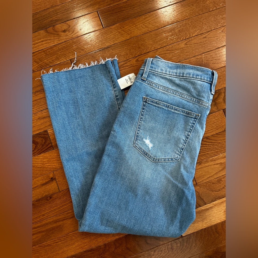 🎉 NWT 🎉 GAP Kick Fit Flare High Rise Capri Jeans Size 30/10 - Picture 4 of 7